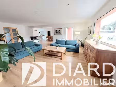 maison 8 pièces 173 m²