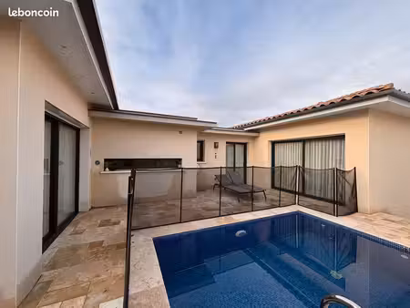 maison et piscine 126m²