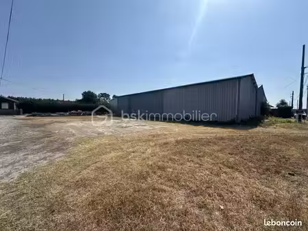 local industriel 320 m²