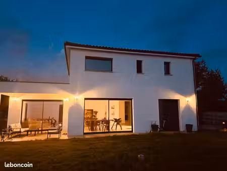 grande villa d’architecte 165m² 2024 meublée