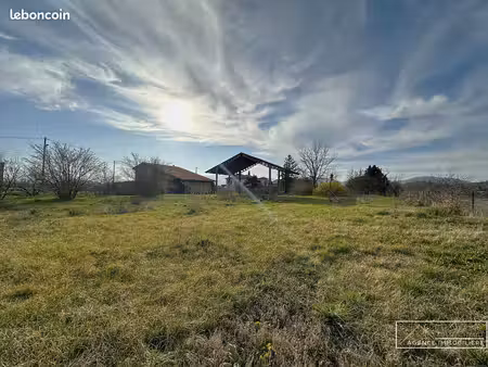 terrain 800 m² saint-prim