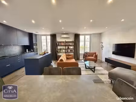 appartement 3 pièces 82 m²