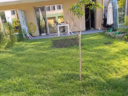 rez-de-jardin neuf et calme t4 avec grande terasse et jardin