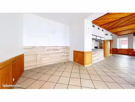 murs commerciaux 183 m² saint-étienne