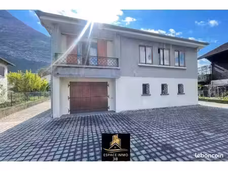 maison 4 pièces 77 m²
