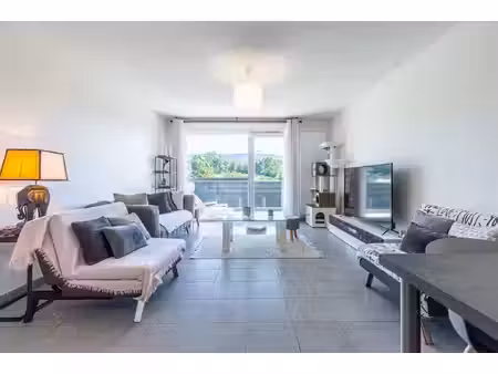 agence immobiliere laforet - exclusivite - 'calluna' - annecy / chavanod - appartement t2 