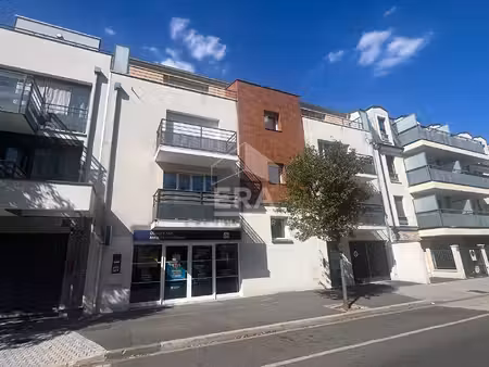 a vendre en centre ville dans résidence de 2014 avec ascenseur !