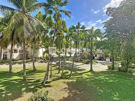 appartement f1 situé à sainte anne dans complexe touristique