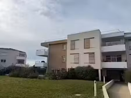 location meublée appartement 3 pièces 58.4 m² à vitrolles (13127)  1 176 €