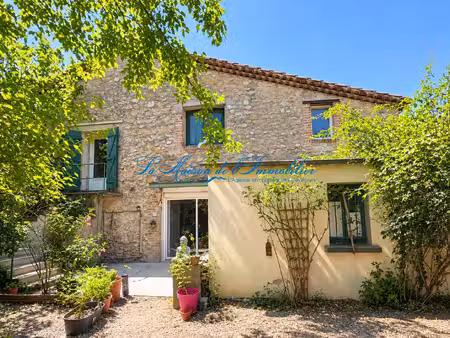 bagard maison en pierre mitoyenne de 130m2 avec garage sur 3