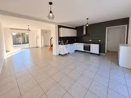 maison derval 5 pièce(s) 102.93 m2