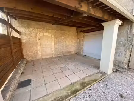 location maison 4 pièces 97 m² à mallemort (13370)  1 200 €