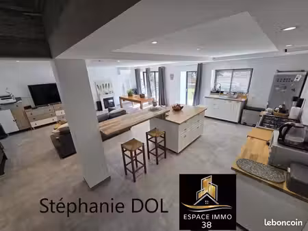 maison 8 pièces 190 m²