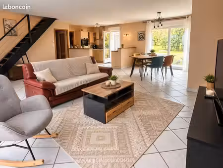 maison 165 m2 - 5 chambres - terrain 2500 m2 - bord de loire