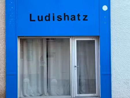 local commercial
