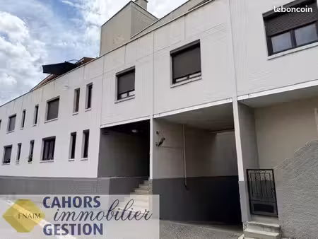 parking/box 26 m² cahors