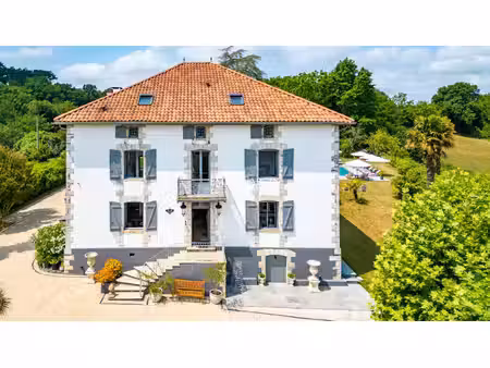 maison de luxe à vendre à guiche