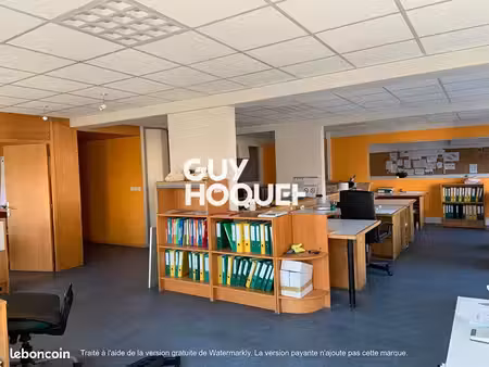 local bureaux 162 m²