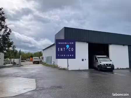 local 250 m² castelculier