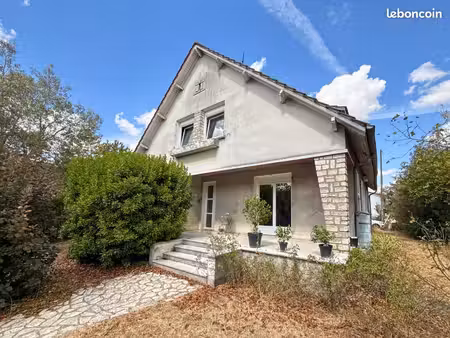maison 6 pièces 198 m²