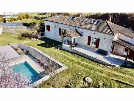 maison avec dépendances rénovées
