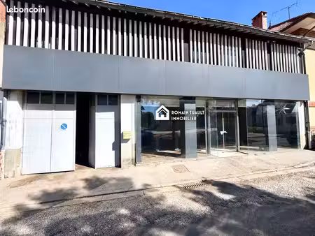 local 142 m² craon