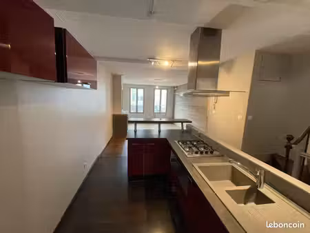à louer – appartement f3 de 70 m² – hyper centre de bar-le-duc