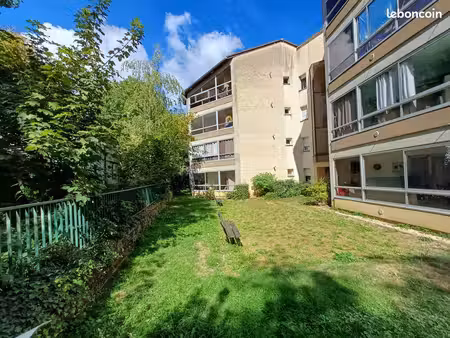 appartement 4 pièces 94 m²
