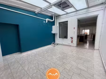 local 92 m² commercy