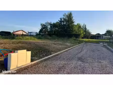 terrains à bâtir viabilisés hors lotissement trieux 630m2