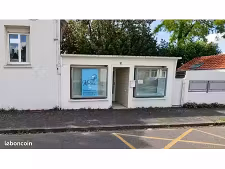 local 30 m²