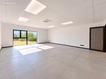 bureaux 50 m² porcelette