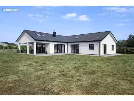 terrain 825 m² varsberg