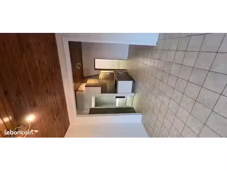 appartement entierement rénové 36 m2 devant tramway – 1 chambre