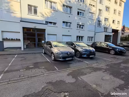 place de parking lille limite marcq en baroeul