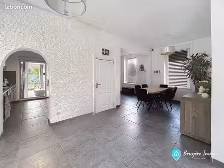 maison 7 pièces 169 m²