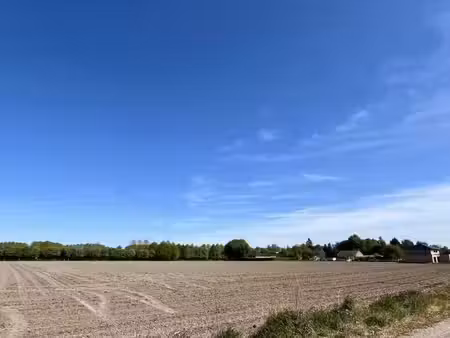 terrain 800 m² quarouble