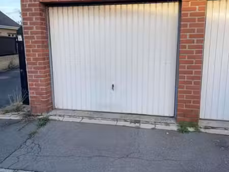 garage a louer annay