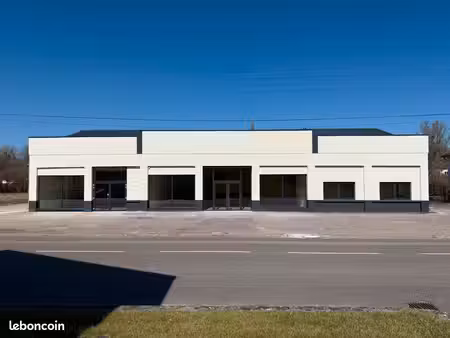 ensemble immobilier professionnel à fort potentiel – bâtiment neuf 2025 – 1 093 m² – 45 ar