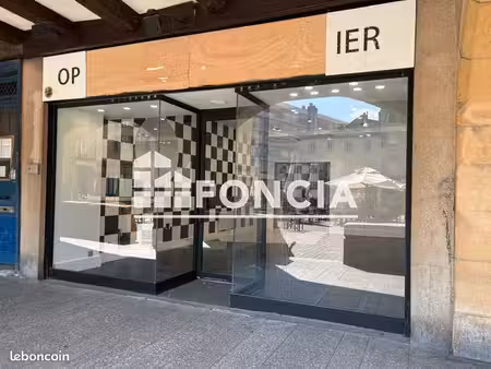 local commercial 45m² à louer 1200 - metz 57000