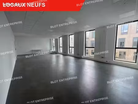 bureaux 70 m²