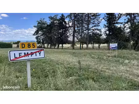 terrain 1000 m² lezoux