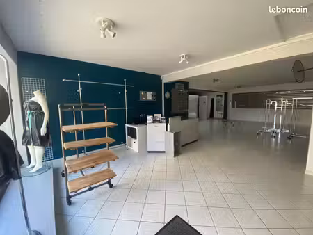 boutique 100 m² guer