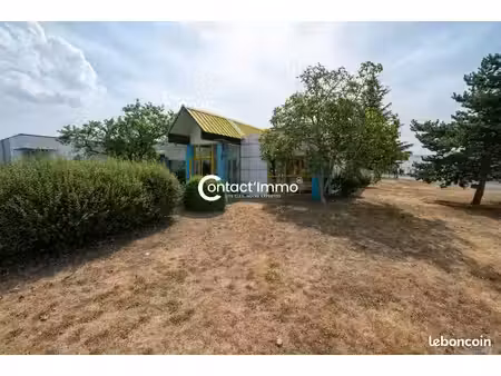 local 600 m² cébazat