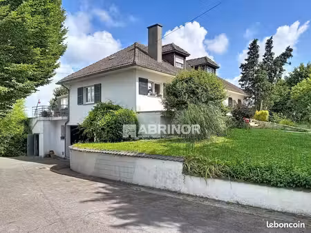 maison 11 pièces 260 m²