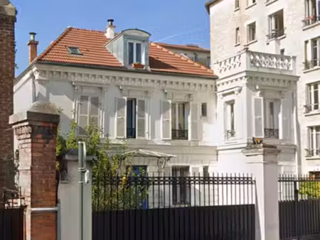 asnieres bac - exclusivité - 2 pieces sous combles - 199 000 € fai