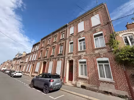 henriville immeuble de rapport a finir de renover comprenant