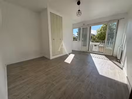 vente appartement 1 pièce  23.30m²  pontault