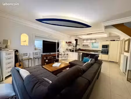 maison 4 pièces 77 m²