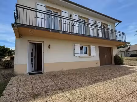maison 100 m² avec jardin clos et puits